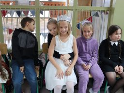 b_1024_768_0_00_images_2023_2024_Swietlica_Bajkowe_Swieto_402173809_805314528063164_1850613661708658879_n